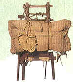 荷物を背負って運ぶときに使う運搬道具の写真