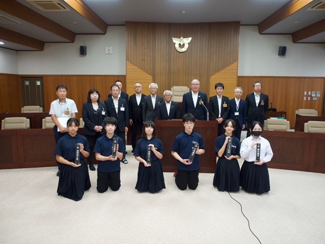中学生議会
